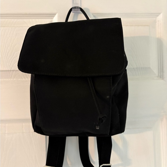 Talbots Black Nylon Backpack Purse Mini Travel Daypack Drawstring Flap - Picture 3 of 10